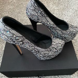 ZigiNY Blacklabel Lace and rhinestone stilettos